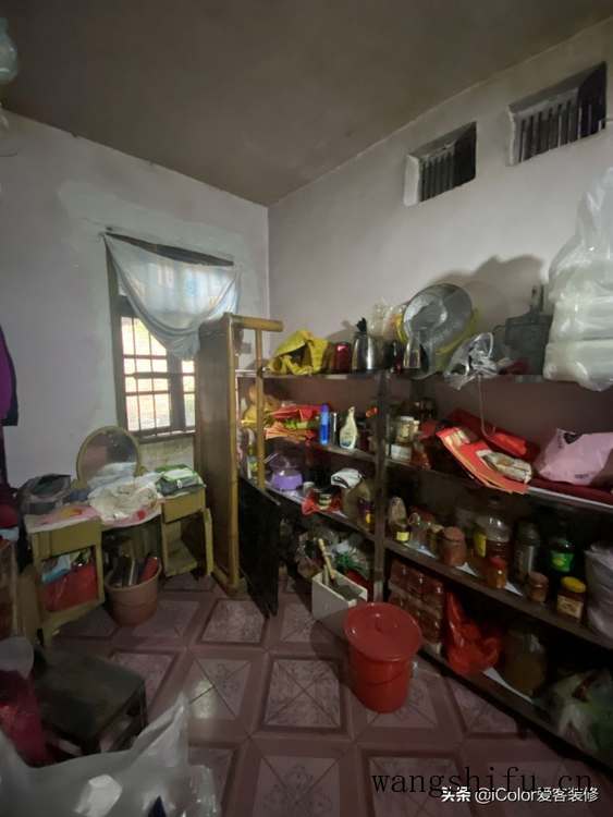 老房翻新：70㎡潮湿老宅的14天改造，全屋适老化大升级 旧房翻新 第2张 老房翻新：70㎡潮湿老宅的14天改造，全屋适老化大升级 旧房翻新 粉刷匠第2张