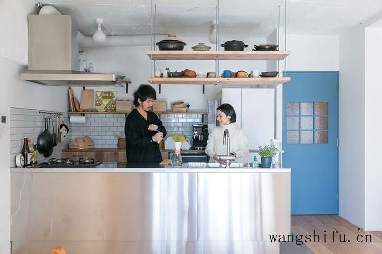 墙固的作用和粉刷石膏的作用一样吗？