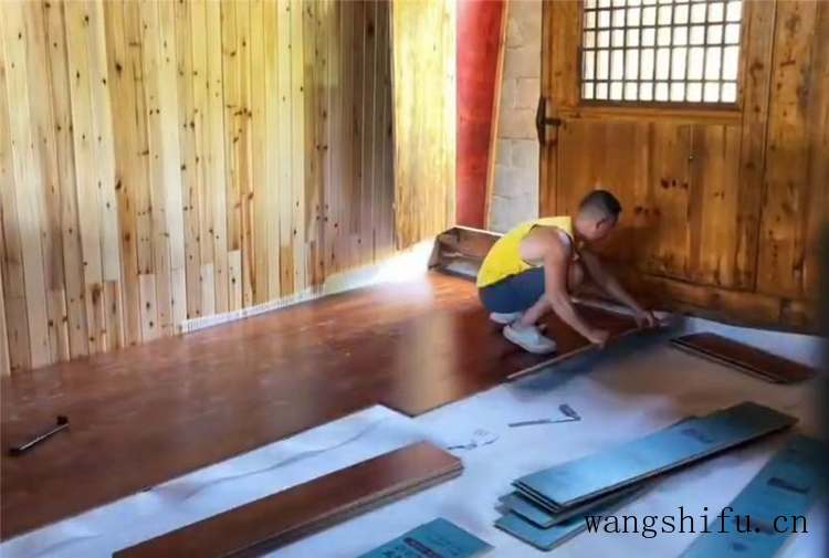 他用1个月时间，将乡下废旧木屋，变成舒适小家，住后不想回城里 旧房翻新 第11张 他用1个月时间，将乡下废旧木屋，变成舒适小家，住后不想回城里 旧房翻新 粉刷匠第11张