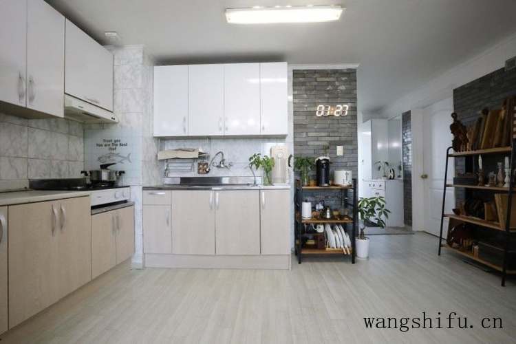 这家23年旧房改造花2万，搬空旧家具，84平一进门温馨到让人羡慕 旧房翻新 第13张 这家23年旧房改造花2万，搬空旧家具，84平一进门温馨到让人羡慕 旧房翻新 粉刷匠第13张