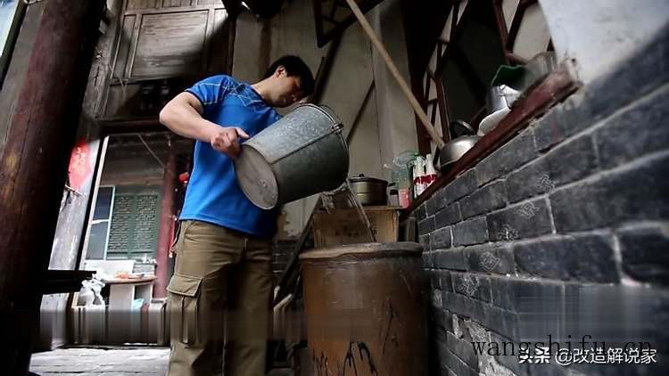 葫芦摆放在哪个方向（葫芦摆放在哪个方向最好）