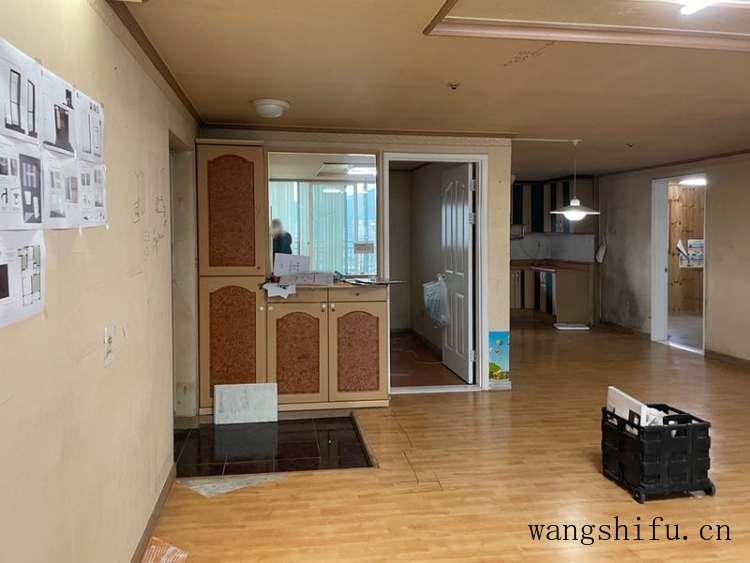 108㎡二手房，业主简单翻新，“白墙灰地”，清爽大方谁不喜欢？ 旧房翻新 第8张 108㎡二手房，业主简单翻新，“白墙灰地”，清爽大方谁不喜欢？ 旧房翻新 粉刷匠第8张