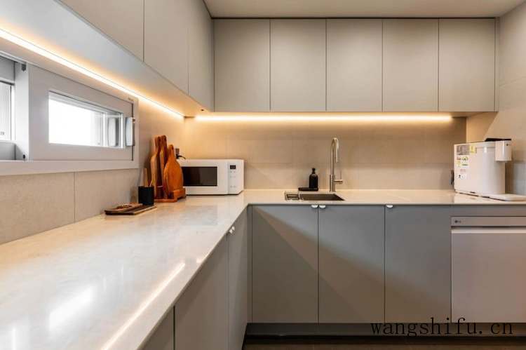 108㎡二手房，业主简单翻新，“白墙灰地”，清爽大方谁不喜欢？ 旧房翻新 第11张 108㎡二手房，业主简单翻新，“白墙灰地”，清爽大方谁不喜欢？ 旧房翻新 粉刷匠第11张