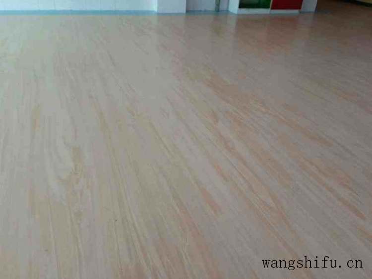 旧房改造不用拆地板砖，直接铺上这种板材，省了一笔拆改费 旧房翻新 第5张 旧房改造不用拆地板砖，直接铺上这种板材，省了一笔拆改费 旧房翻新 粉刷匠第5张