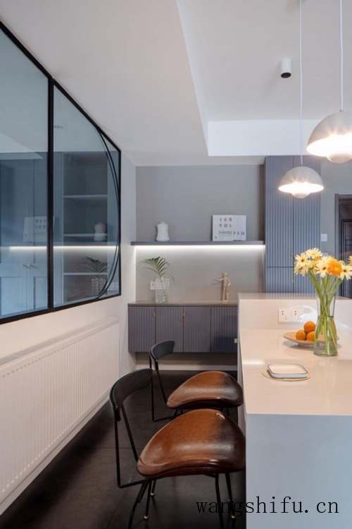 阳台装修是刷内墙漆好还是外墙漆好？