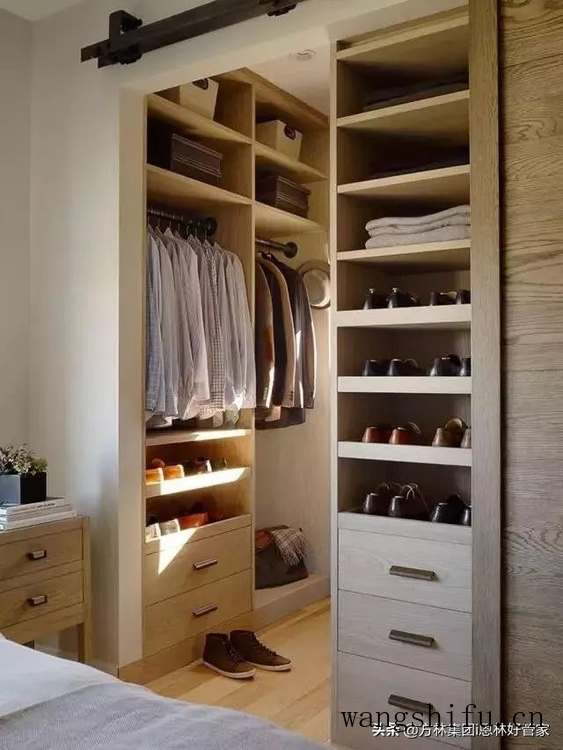 如何轻松打造衣帽间？小户型也能拥有生活的仪式感 旧房翻新 第4张 如何轻松打造衣帽间？小户型也能拥有生活的仪式感 旧房翻新 粉刷匠第4张