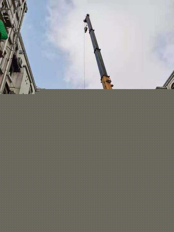 老房子加装电梯是很好的事情，为何很多人都后悔了 旧房翻新 第2张 老房子加装电梯是很好的事情，为何很多人都后悔了 旧房翻新 粉刷匠第2张