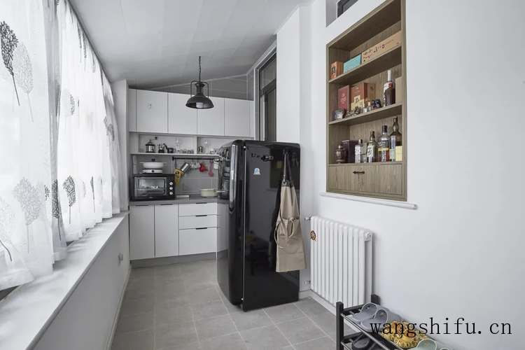 承重墙（承重墙被砸楼栋住户:指着房子救命呢）