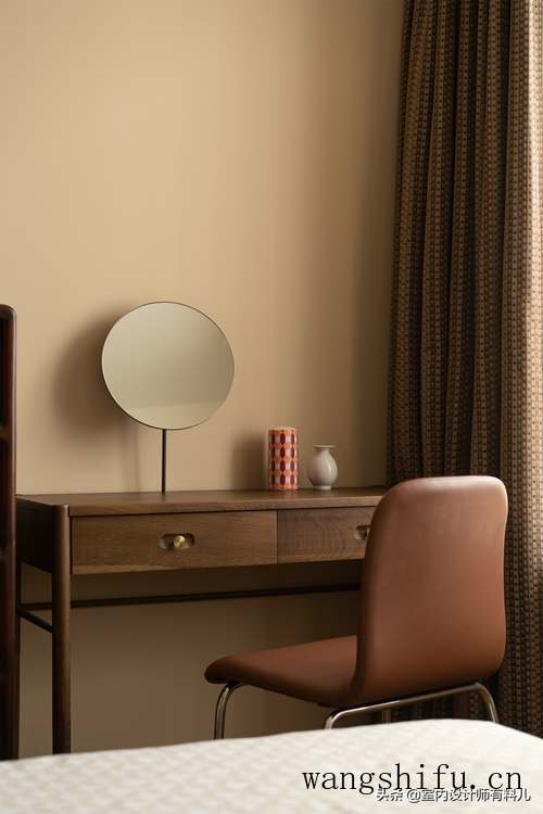 中性色系（中性色系的颜色有哪些）