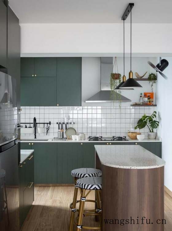 别墅地下室（别墅地下室防潮湿的最好方法）