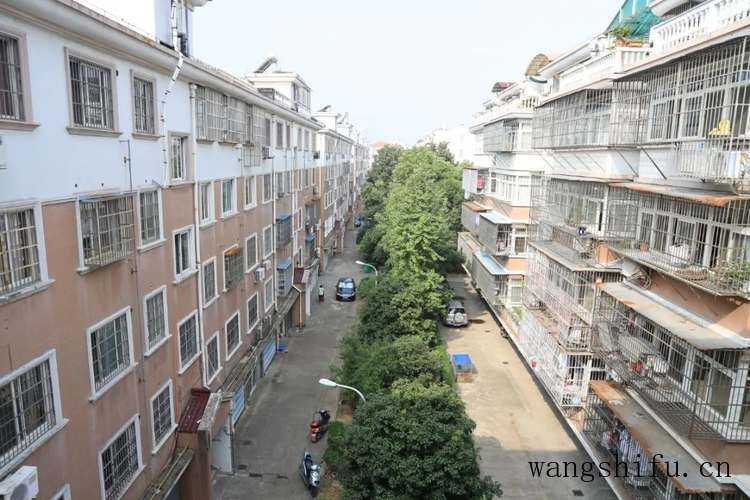 梅雨季节装修油漆工验收