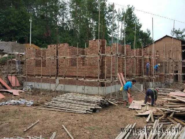 墙面有裂缝怎么修补?原因不同 各有方法