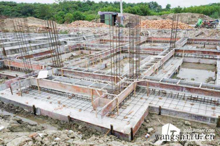 墙面刷乳胶漆施工工艺 刷几遍您真的知道吗