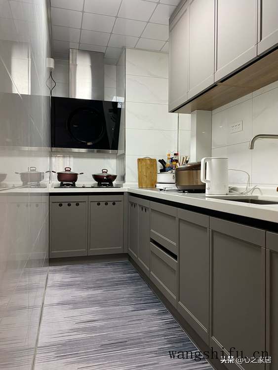 90㎡的房子装修简约实用，空间感宽敞明亮，卫生间三开门大气时尚 旧房翻新 第3张 90㎡的房子装修简约实用，空间感宽敞明亮，卫生间三开门大气时尚 旧房翻新 粉刷匠第3张