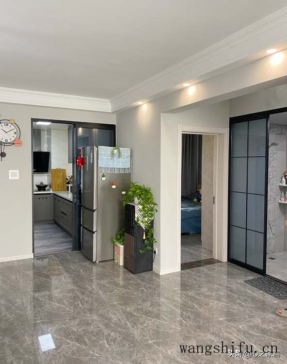 90㎡的房子装修简约实用，空间感宽敞明亮，卫生间三开门大气时尚 旧房翻新 第5张 90㎡的房子装修简约实用，空间感宽敞明亮，卫生间三开门大气时尚 旧房翻新 粉刷匠第5张