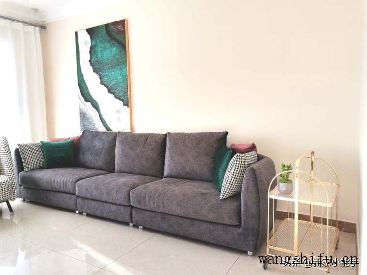 她家精装房这样搭配，不需要花时间重新装修，全屋效果也很好看 旧房翻新 第4张 她家精装房这样搭配，不需要花时间重新装修，全屋效果也很好看 旧房翻新 粉刷匠第4张