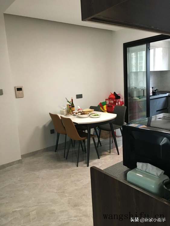 她家首套新房,全屋装修非常简单,三代同堂生活在一起很幸福 旧房翻新 第1张 她家首套新房,全屋装修非常简单,三代同堂生活在一起很幸福 旧房翻新 粉刷匠第1张 她家首套新房,全屋装修非常简单,三代同堂生活在一起很幸福 旧房翻新 第1张 她家首套新房,全屋装修非常简单,三代同堂生活在一起很幸福 旧房翻新 粉刷匠第1张