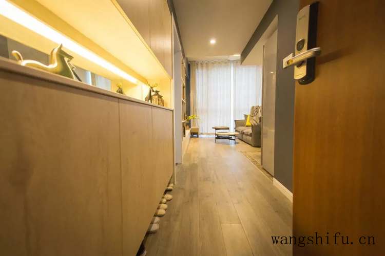 80平loft北欧风层高4.8米，撞色冲击视觉，20W花得值 旧房翻新 第2张 80平loft北欧风层高4.8米，撞色冲击视觉，20W花得值 旧房翻新 粉刷匠第2张