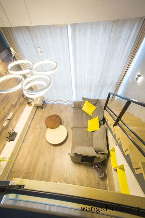 80平loft北欧风层高4.8米，撞色冲击视觉，20W花得值 旧房翻新 第7张 80平loft北欧风层高4.8米，撞色冲击视觉，20W花得值 旧房翻新 粉刷匠第7张