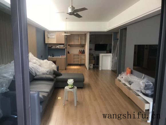 实用面积80㎡，公摊了25㎡，厨房很小，硬装花15W，启动房奴生活 旧房翻新 第6张 实用面积80㎡，公摊了25㎡，厨房很小，硬装花15W，启动房奴生活 旧房翻新 粉刷匠第6张