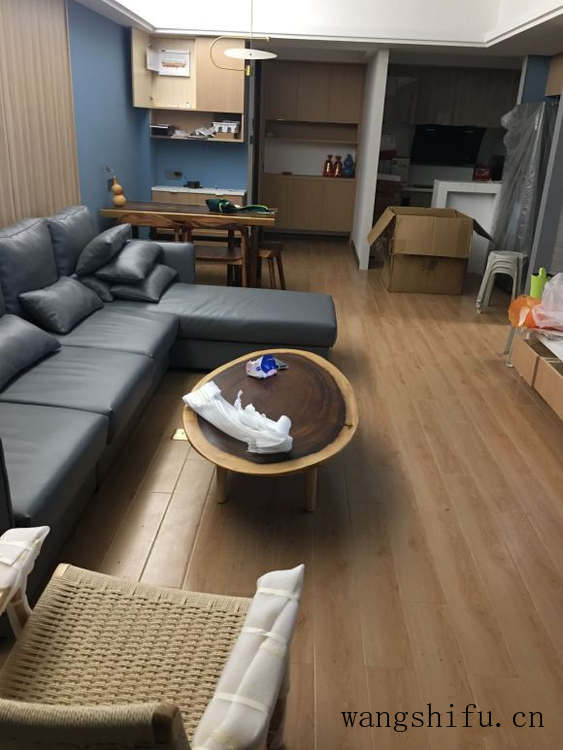 实用面积80㎡，公摊了25㎡，厨房很小，硬装花15W，启动房奴生活 旧房翻新 第9张 实用面积80㎡，公摊了25㎡，厨房很小，硬装花15W，启动房奴生活 旧房翻新 粉刷匠第9张