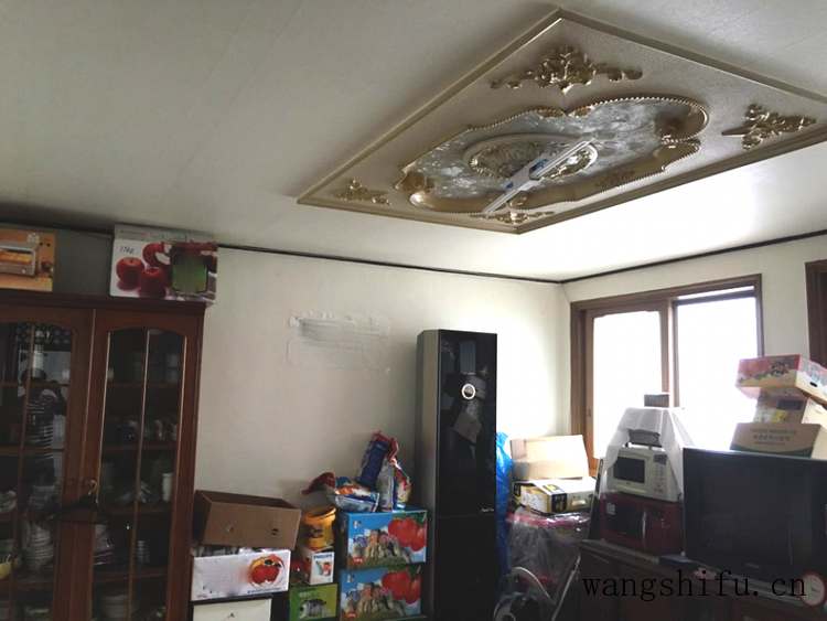 没钱买房，将爸妈的一套50㎡老房要来，6万改造明年结婚能用上 旧房翻新 第1张 没钱买房，将爸妈的一套50㎡老房要来，6万改造明年结婚能用上 旧房翻新 粉刷匠第1张