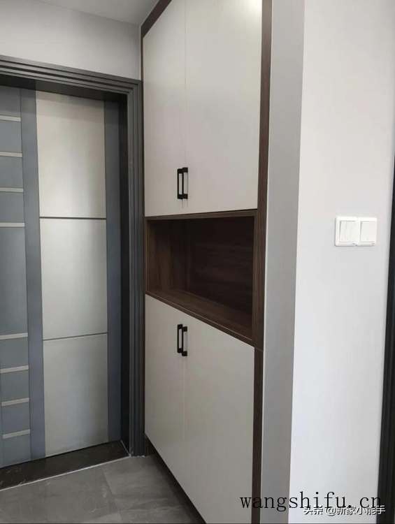 90平经典三房户型，全屋整装灰色调，极简耐看又雅致，分享一下 旧房翻新 第3张 90平经典三房户型，全屋整装灰色调，极简耐看又雅致，分享一下 旧房翻新 粉刷匠第3张