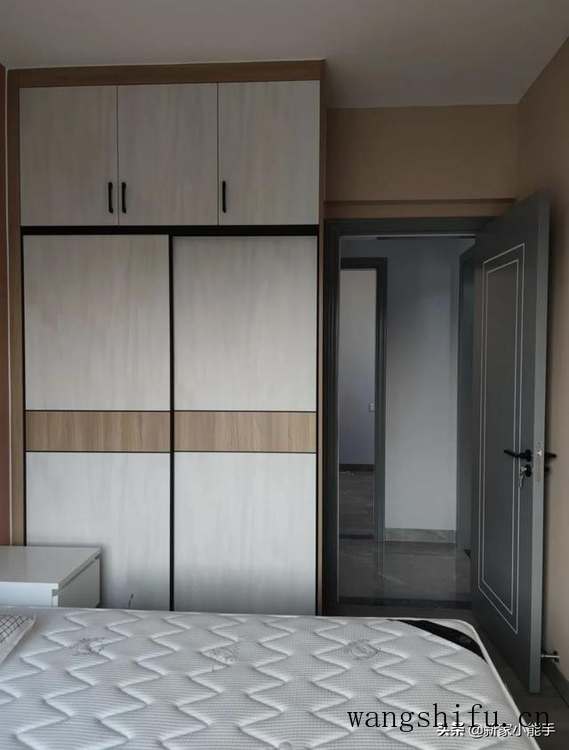 90平经典三房户型，全屋整装灰色调，极简耐看又雅致，分享一下 旧房翻新 第19张 90平经典三房户型，全屋整装灰色调，极简耐看又雅致，分享一下 旧房翻新 粉刷匠第19张