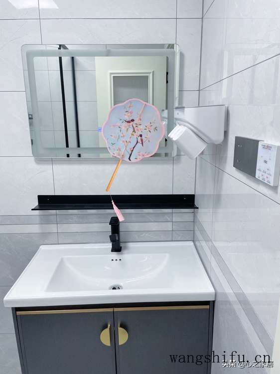 90㎡清新轻奢清爽的装修，打造浪漫温馨的美好生活，满满的幸福感（浪漫格调装修）