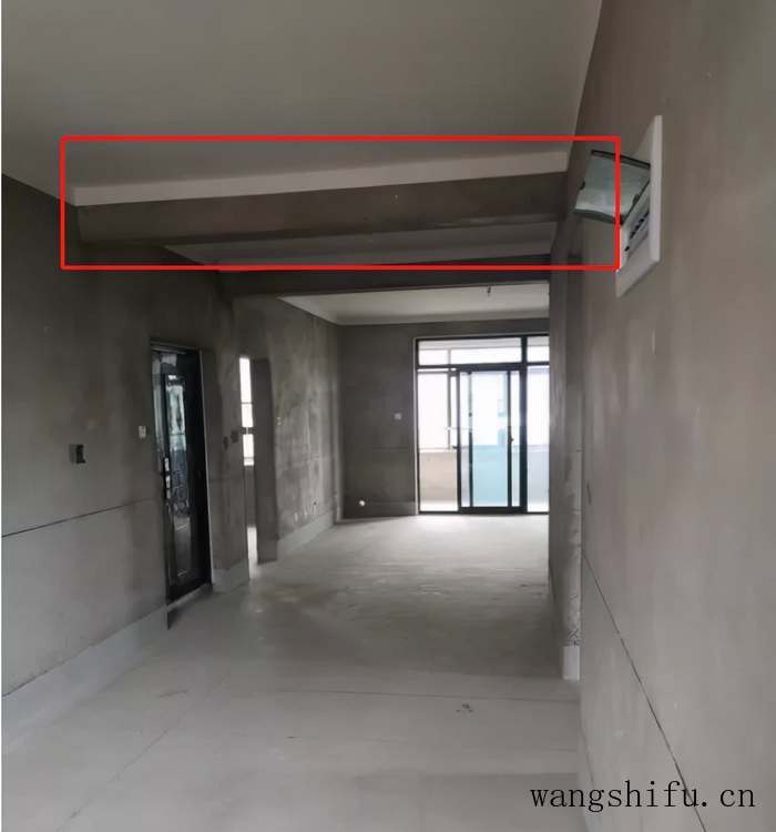 横梁不拆到底该怎么处理？早点学会这5招，轻松搞定不担心美观性 旧房翻新 第1张 横梁不拆到底该怎么处理？早点学会这5招，轻松搞定不担心美观性 旧房翻新 粉刷匠第1张