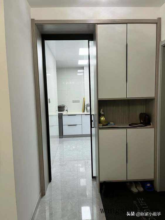 她家花19万装修95平小三房,不做电视墙,把阳台打通效果非常满意 旧房翻新 第1张 她家花19万装修95平小三房,不做电视墙,把阳台打通效果非常满意 旧房翻新 粉刷匠第1张 她家花19万装修95平小三房,不做电视墙,把阳台打通效果非常满意 旧房翻新 第1张 她家花19万装修95平小三房,不做电视墙,把阳台打通效果非常满意 旧房翻新 粉刷匠第1张