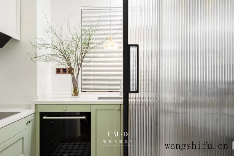 为防止墙面开裂一定要贴网格布吗？网格布真的有用吗？