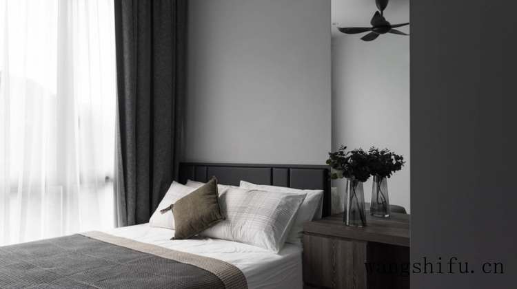 怎么舒服怎么来，130㎡住宅，全屋黑白灰，一人居潇洒又惬意