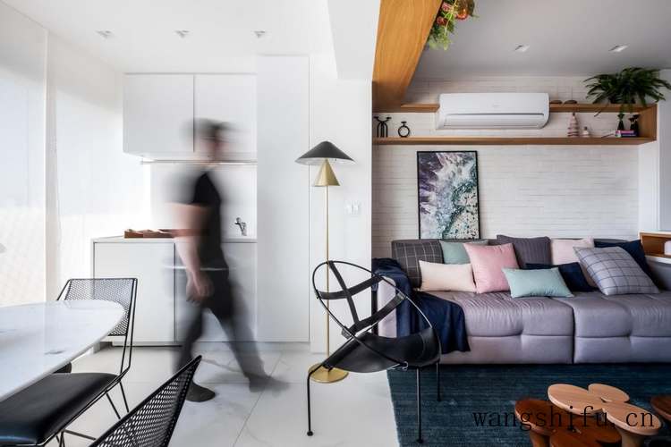 65㎡装得够聪明！靠窗打错层卡座，一边代替餐椅，另一边做桌面 旧房翻新 第5张 65㎡装得够聪明！靠窗打错层卡座，一边代替餐椅，另一边做桌面 旧房翻新 粉刷匠第5张