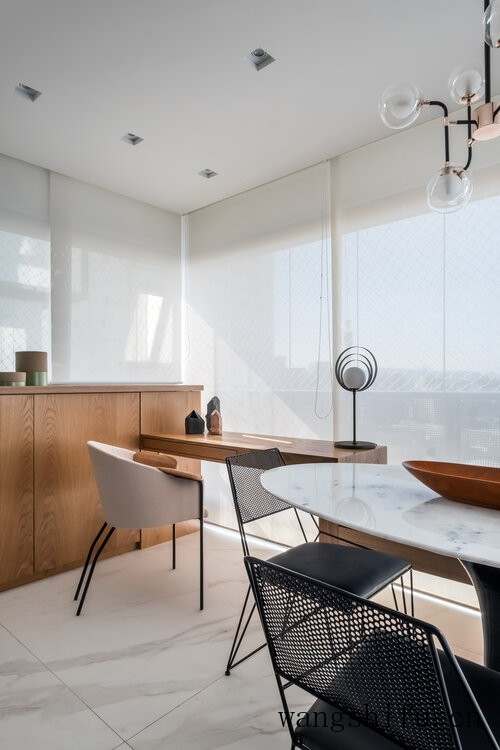 65㎡装得够聪明！靠窗打错层卡座，一边代替餐椅，另一边做桌面 旧房翻新 第8张 65㎡装得够聪明！靠窗打错层卡座，一边代替餐椅，另一边做桌面 旧房翻新 粉刷匠第8张