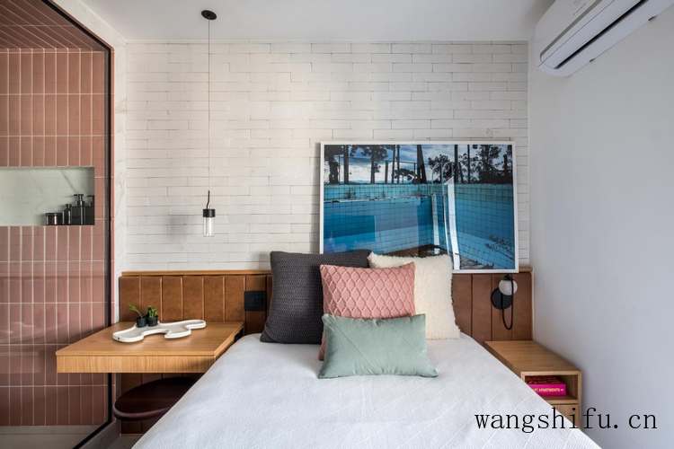 翻新一个老房子的步骤（老房子如何简单翻新）