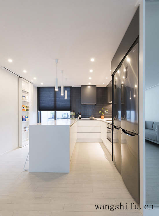 她家把这2点做到了极致，明明是简装，客人来了，却也夸大气舒服