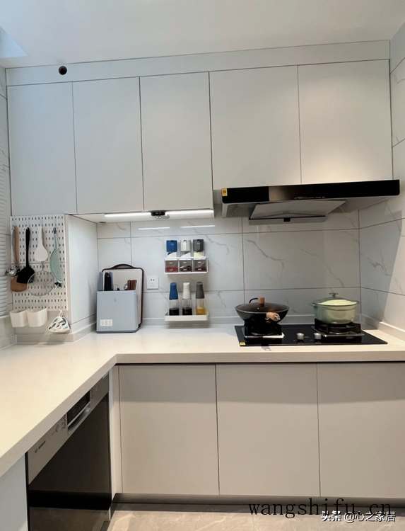 装修房子简单一些没毛病，显得宽敞大气，家居生活也变得舒适温馨 旧房翻新 第7张 装修房子简单一些没毛病，显得宽敞大气，家居生活也变得舒适温馨 旧房翻新 粉刷匠第7张