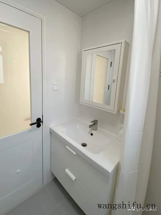 每一种家居风格背后都有故事，70㎡极简装修，打造一种纯净的生活（简约风格家居案例）