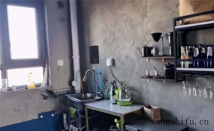 千万不要这样刷油漆,小心墙面开裂空鼓