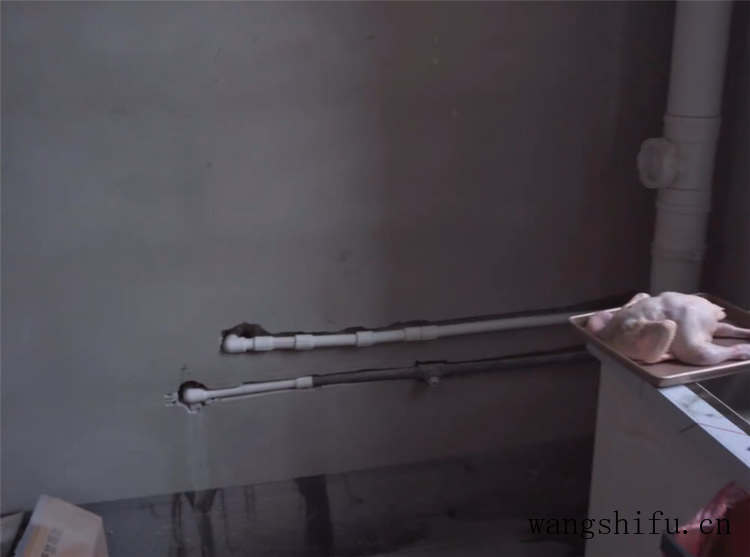 他住进不装修的毛坯房4个月，虽简陋却倍感温馨，网友：还不错 旧房翻新 第8张 他住进不装修的毛坯房4个月，虽简陋却倍感温馨，网友：还不错 旧房翻新 粉刷匠第8张