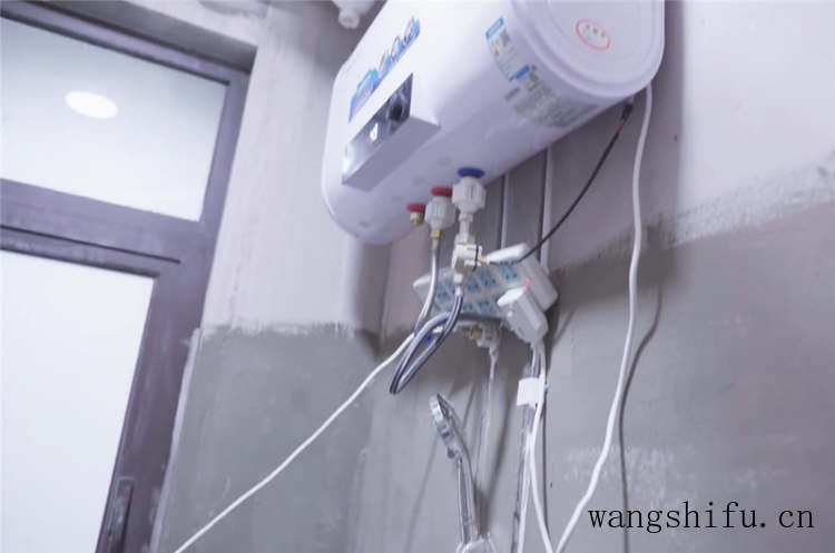 他住进不装修的毛坯房4个月，虽简陋却倍感温馨，网友：还不错 旧房翻新 第15张 他住进不装修的毛坯房4个月，虽简陋却倍感温馨，网友：还不错 旧房翻新 粉刷匠第15张