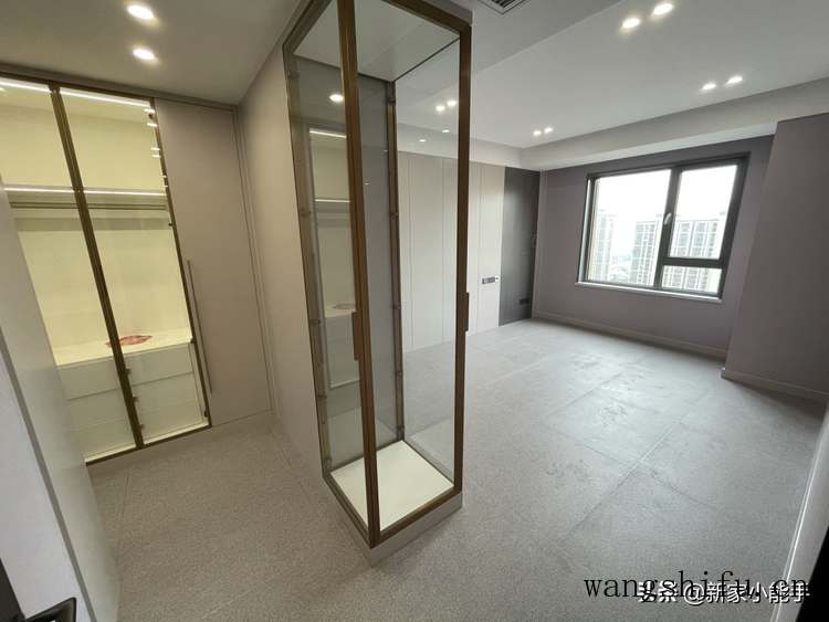 135平新房,还没家具装修花了35万,保洁做完很好看,很满意 135平新房,还没家具装修花了35万,保洁做完很好看,很满意