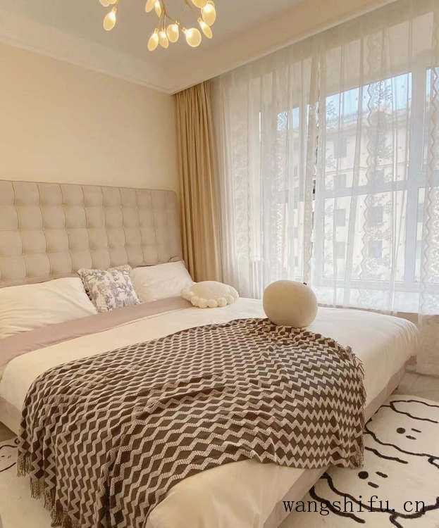 她家80平米，硬装只花了4W，比样板间还漂亮，朋友说花40W都信（4万装修80平米）