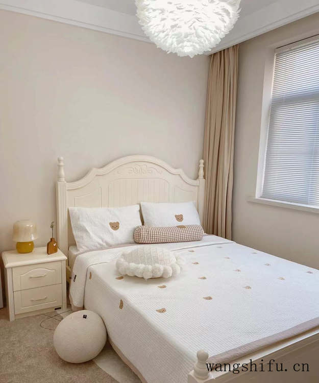 她家80平米，硬装只花了4W，比样板间还漂亮，朋友说花40W都信（4万装修80平米）