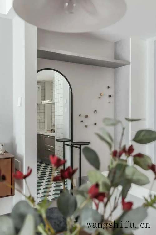 80㎡二房，花5W爆改成浪漫轻奢风的一居室，实用性更强，颜值更高（轻奢风格两室效果图）