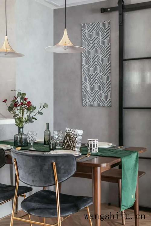 80㎡二房，花5W爆改成浪漫轻奢风的一居室，实用性更强，颜值更高（轻奢风格两室效果图）