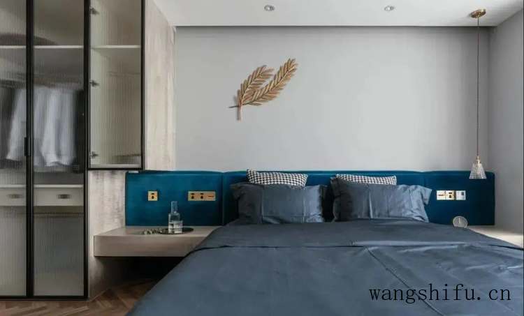 80㎡二房，花5W爆改成浪漫轻奢风的一居室，实用性更强，颜值更高（轻奢风格两室效果图）