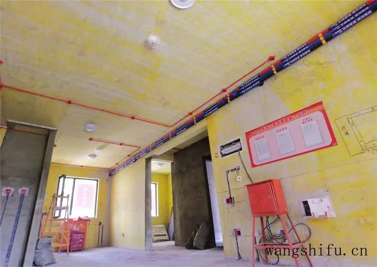 80平的房子水电改造多少钱？老师傅给你细数每个工序的价格 旧房翻新 第1张 80平的房子水电改造多少钱？老师傅给你细数每个工序的价格 旧房翻新 粉刷匠第1张