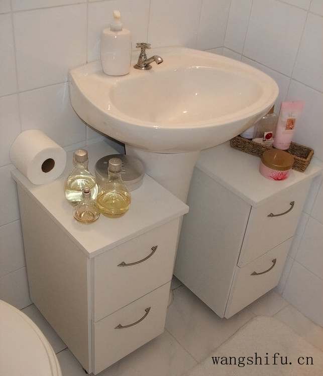 低成本改造2㎡卫生间,前后效果截然不同,说换了一套房都不为过 低成本改造2㎡卫生间,前后效果截然不同,说换了一套房都不为过